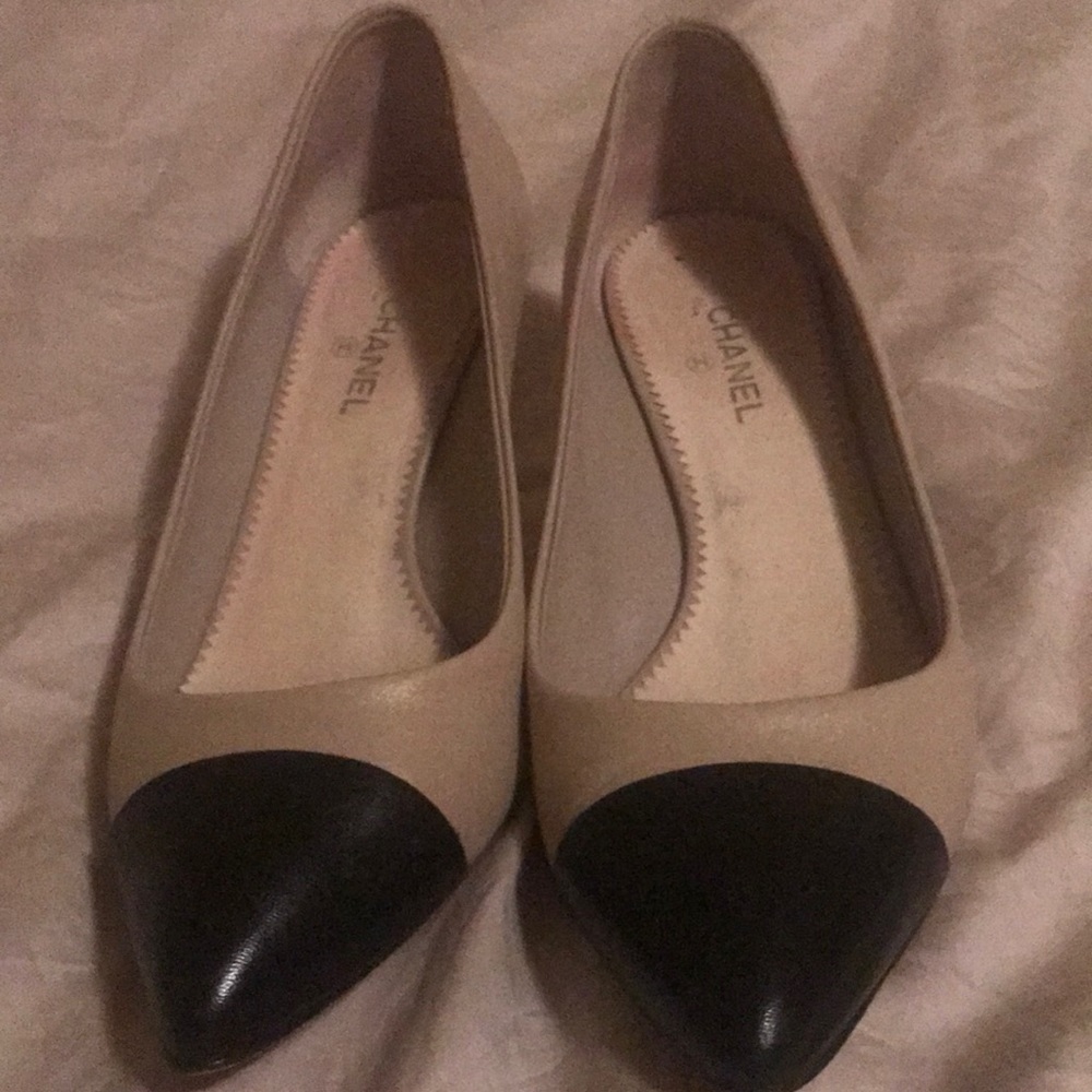 Shoes - Picture 2 of 5